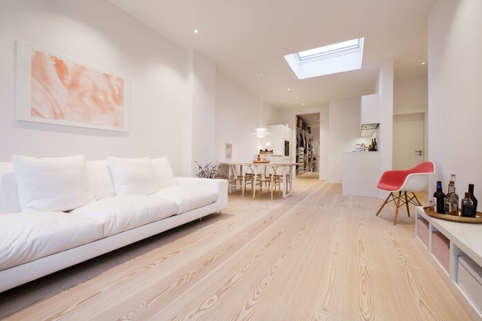 Pur natur floorboards douglas 3 layer select 18x300mm white lye white oil FL Apartment Berlin 05 5760 x 3840