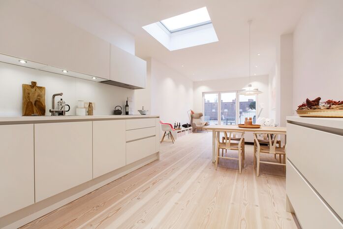 Pur natur floorboards douglas 3 layer select 18x300mm white lye white oil FL Apartment Berlin 06 5760 x 3840