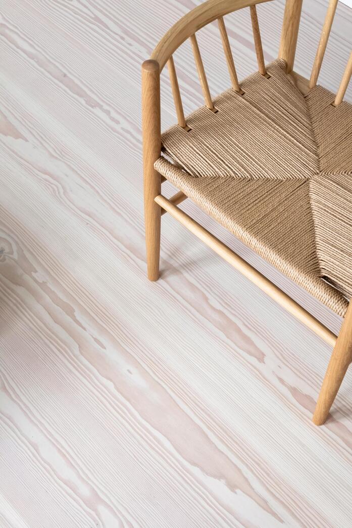 Pur natur floorboards douglas select 3 layer 16x300mm white lye white soap FL up to 6m Residential Home Luneburg 3999 x 5999 1