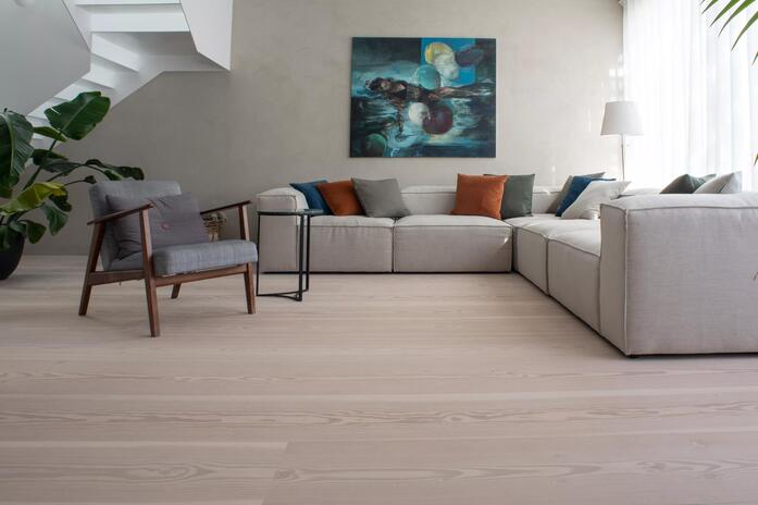 Pur natur floorboards douglas select 3 layer 21x350mm white lye white soap RL 5 7m Apartment Copenhagen Patrizia Cali 2 4842 x 3222