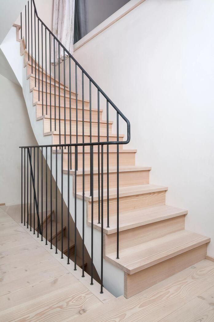 Pur natur floorboards douglas solid natur 28x300mm white lye white soap FL 2 50 5m Residential Home Zurich 14 4000 x 6000