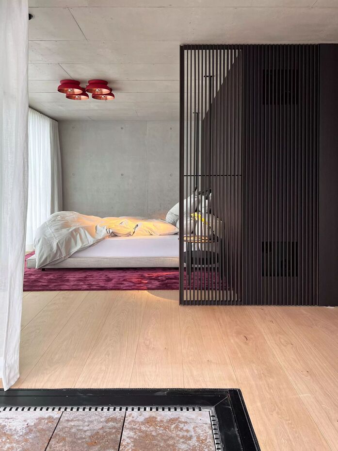 Pur natur floorboards oak select 3 layer 21x300mm oiled Junckers 50 50 FL up to 950m Apartment Stuttgart LAR STUDIO LAR STUDIO 04 3024 x 4032