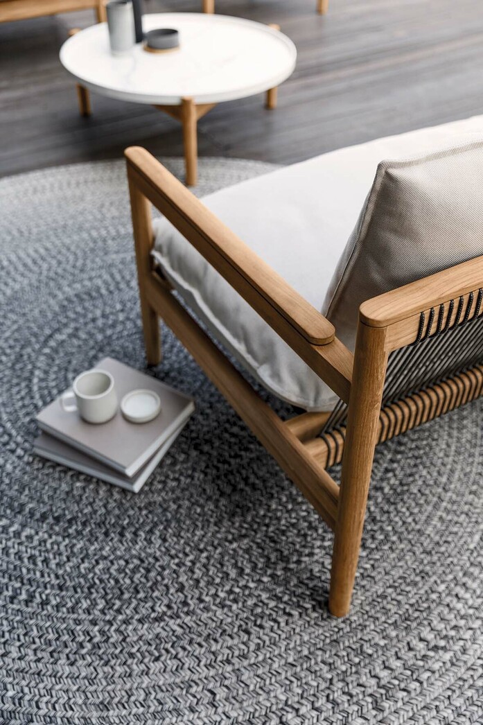 Saranac sofa detail 1