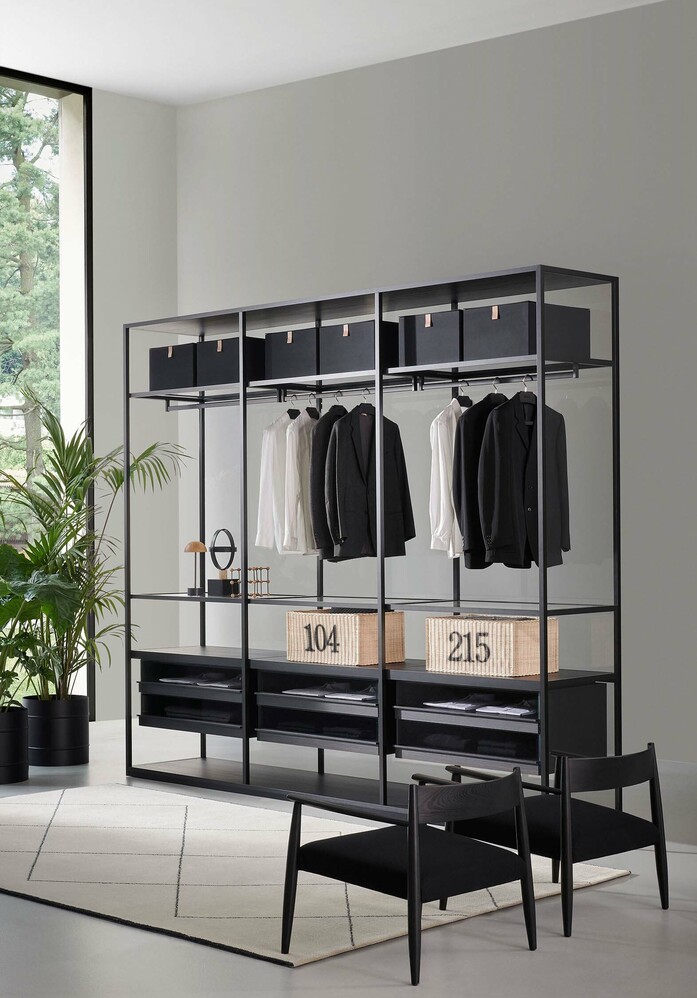 Storage black sugi 18