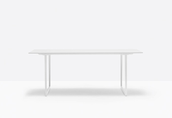 Toa table outdoor still 06