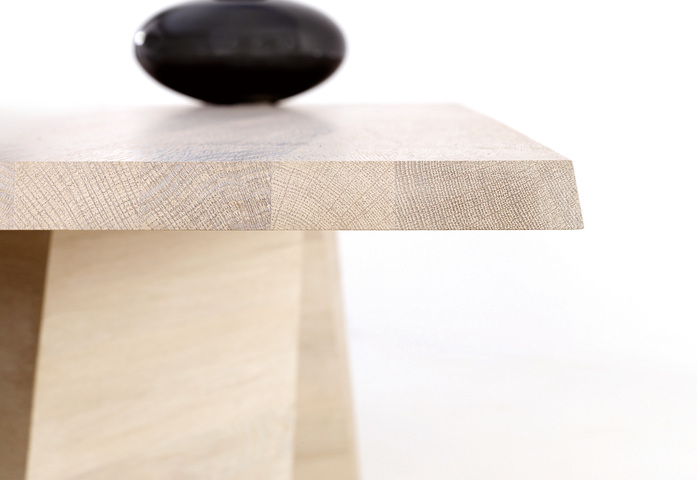 Varan Dining Table 2