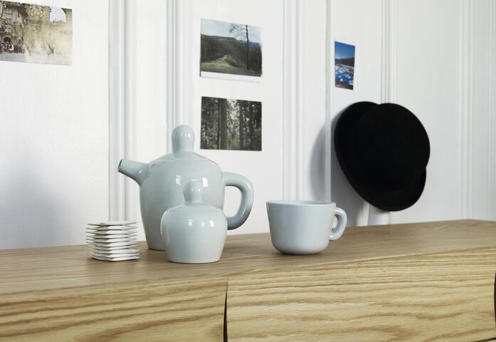 Bulky Tea Pot 5