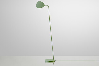 Leaf lamp floor  by  Muuto