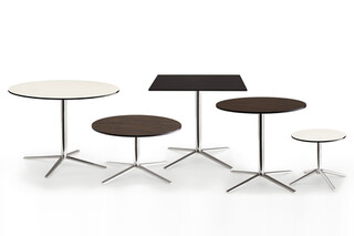 COSMOS Beistelltisch  von  B&B Italia