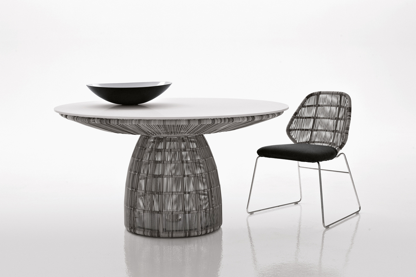 CRINOLINE Chair