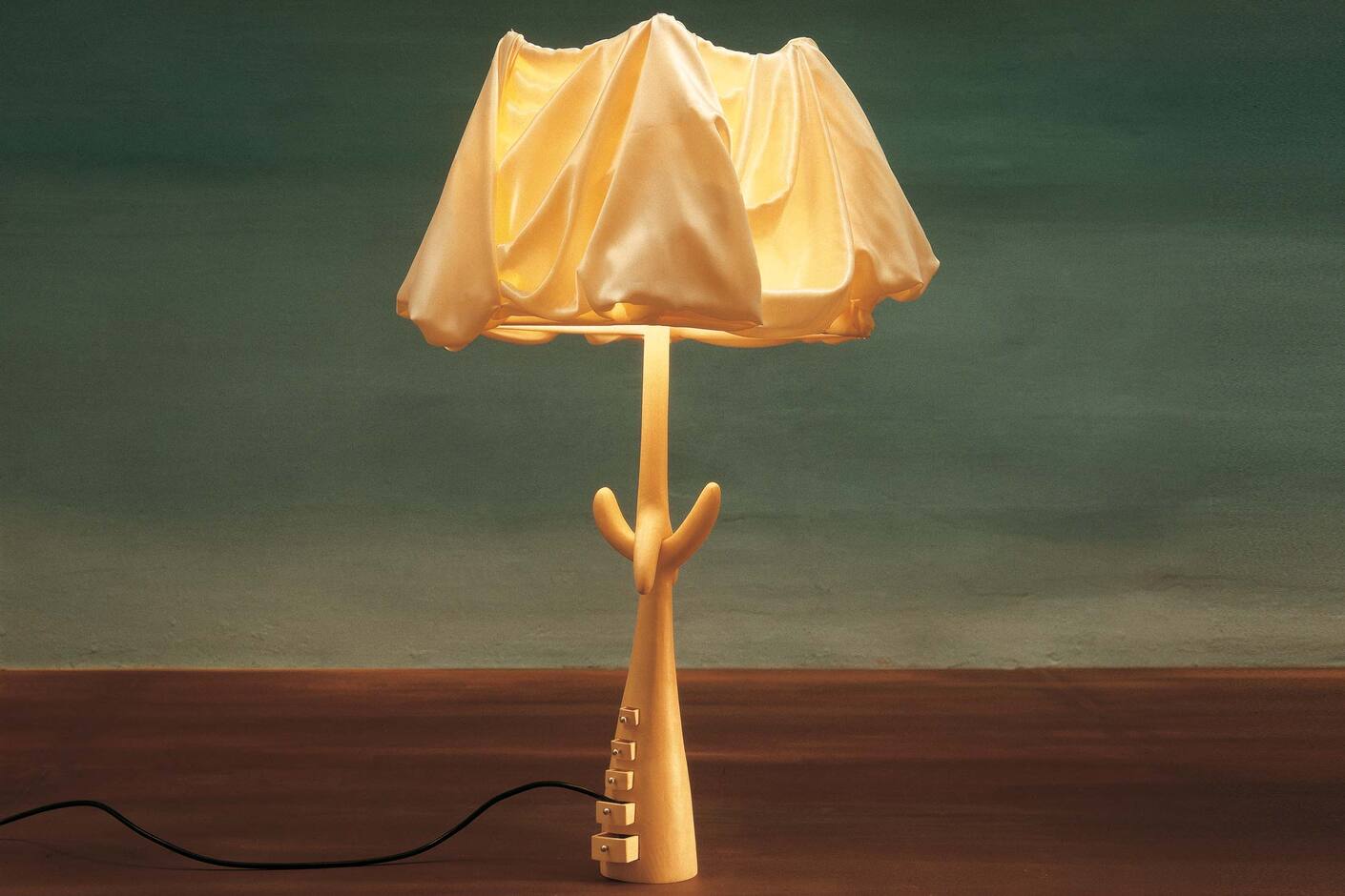 Lampen-Skulptur Cajones