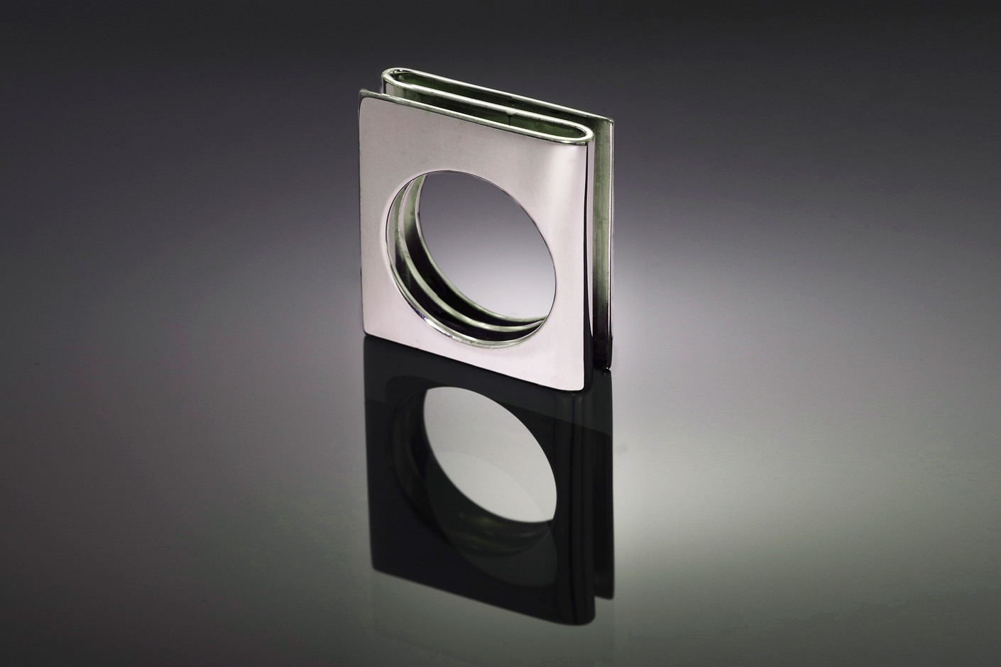Elizabeth ring silver