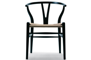 CH_24  by  Carl Hansen & Søn