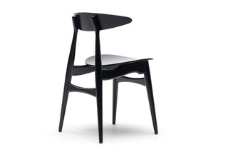 CH_33  by  Carl Hansen & Søn