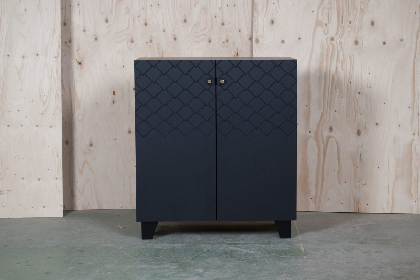 Scott chest of drawers