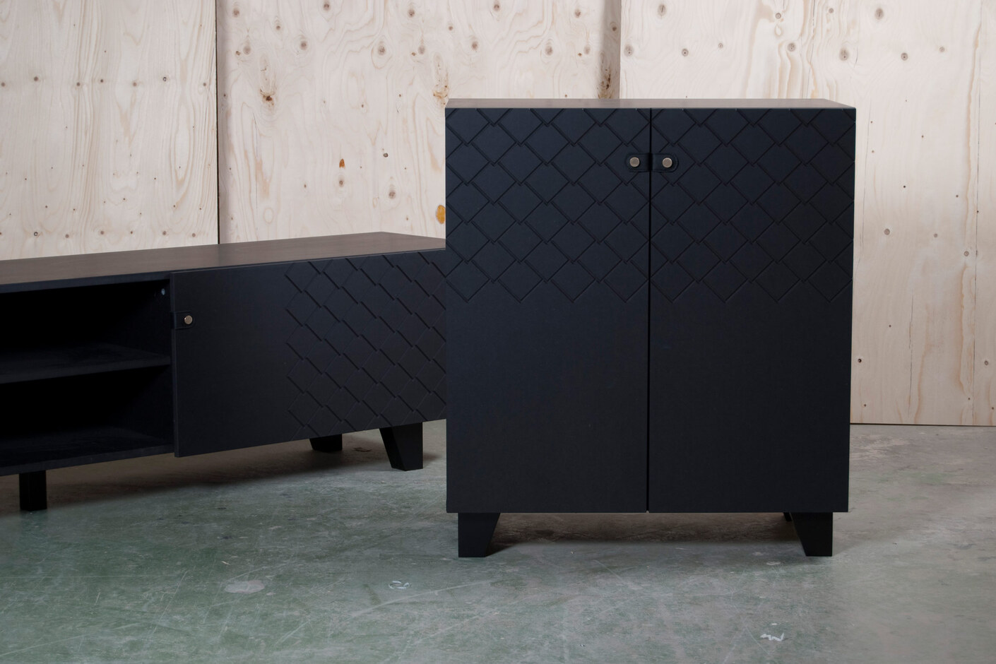 Scott chest of drawers