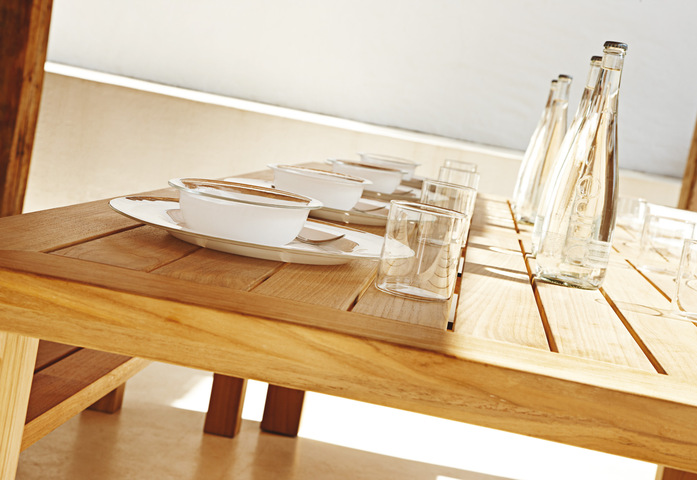 Square Xl Table 300 4