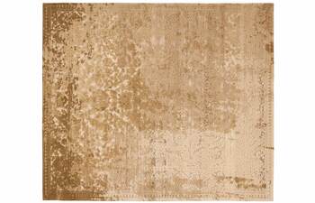 Mauro Angaa greenish gold