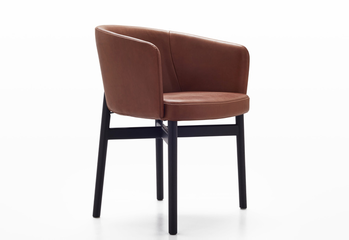 Krusin Armchair With An Enveloping Back 3
