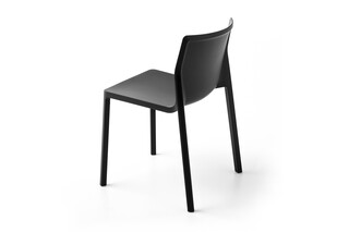 LP stackable  by  Kristalia