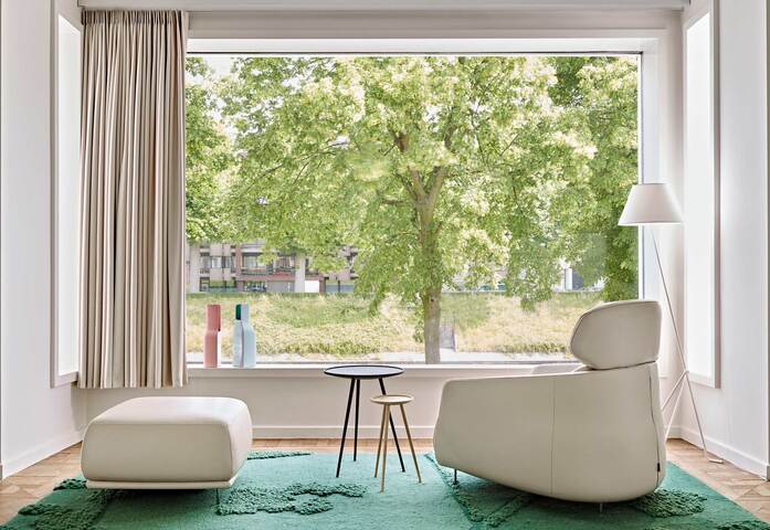 Okure Armchair High Rest 4