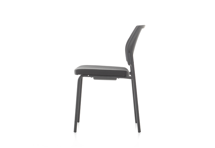 Trea Soft Cushion Chair 3