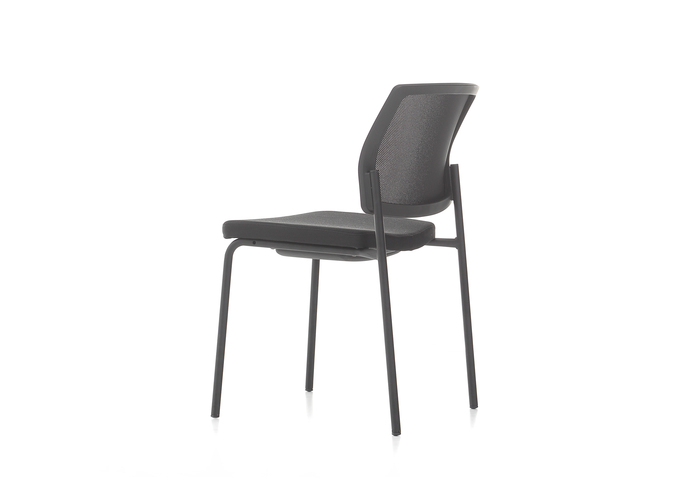 Trea Soft Cushion Chair 4