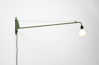 Petite Potence  by  Vitra
