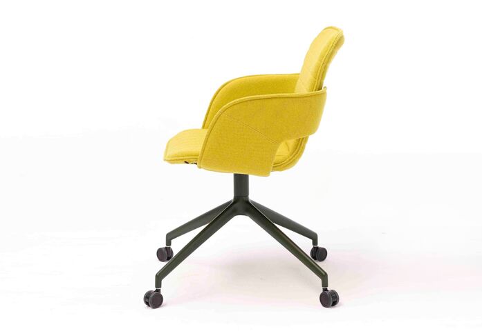 Flux Chair With Roll 3