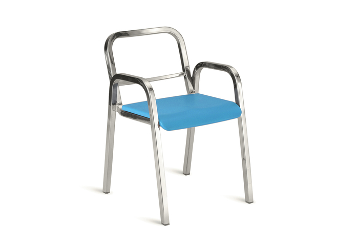 Nine 0 Oa Armchair 2