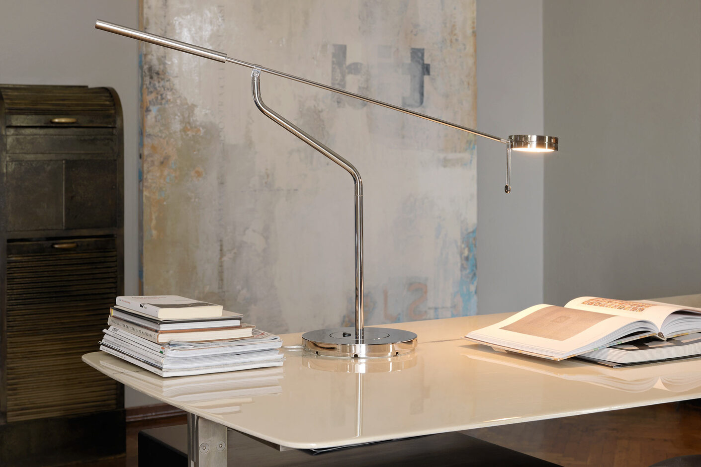 Three Sixty table lamp