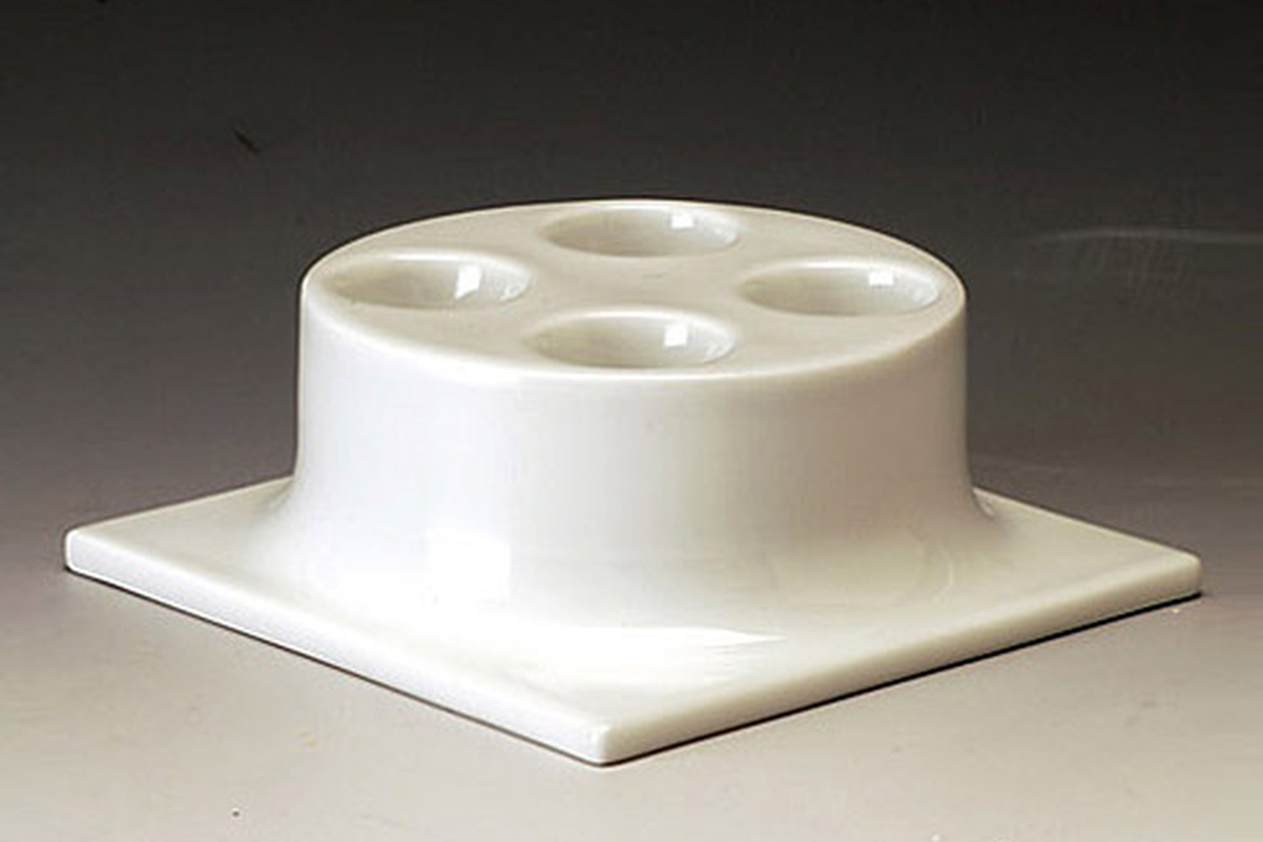 Morphescape candle stick holder