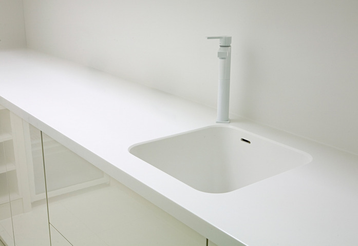 Solid Alpine White Beauty Clinic Bukarest 6