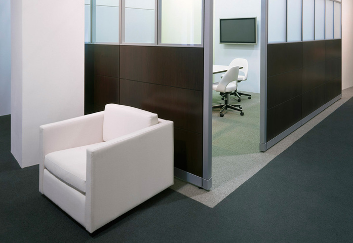 Pfister Lounge Chair 3