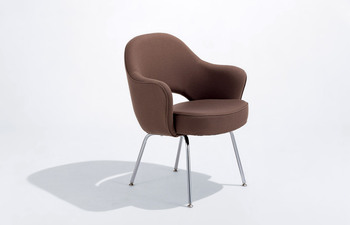 Saarinen Executive Conference Armchair 2
