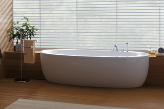 Il Bagno Alessi One bath tub  by  Laufen