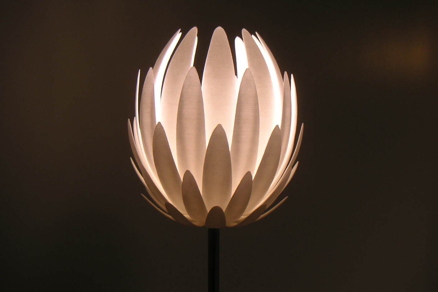 Lily.MGX Stehleuchte