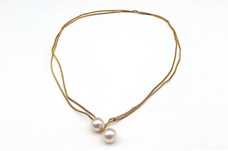 Gold Pearl Boule Halskette  von  Saskia Diez