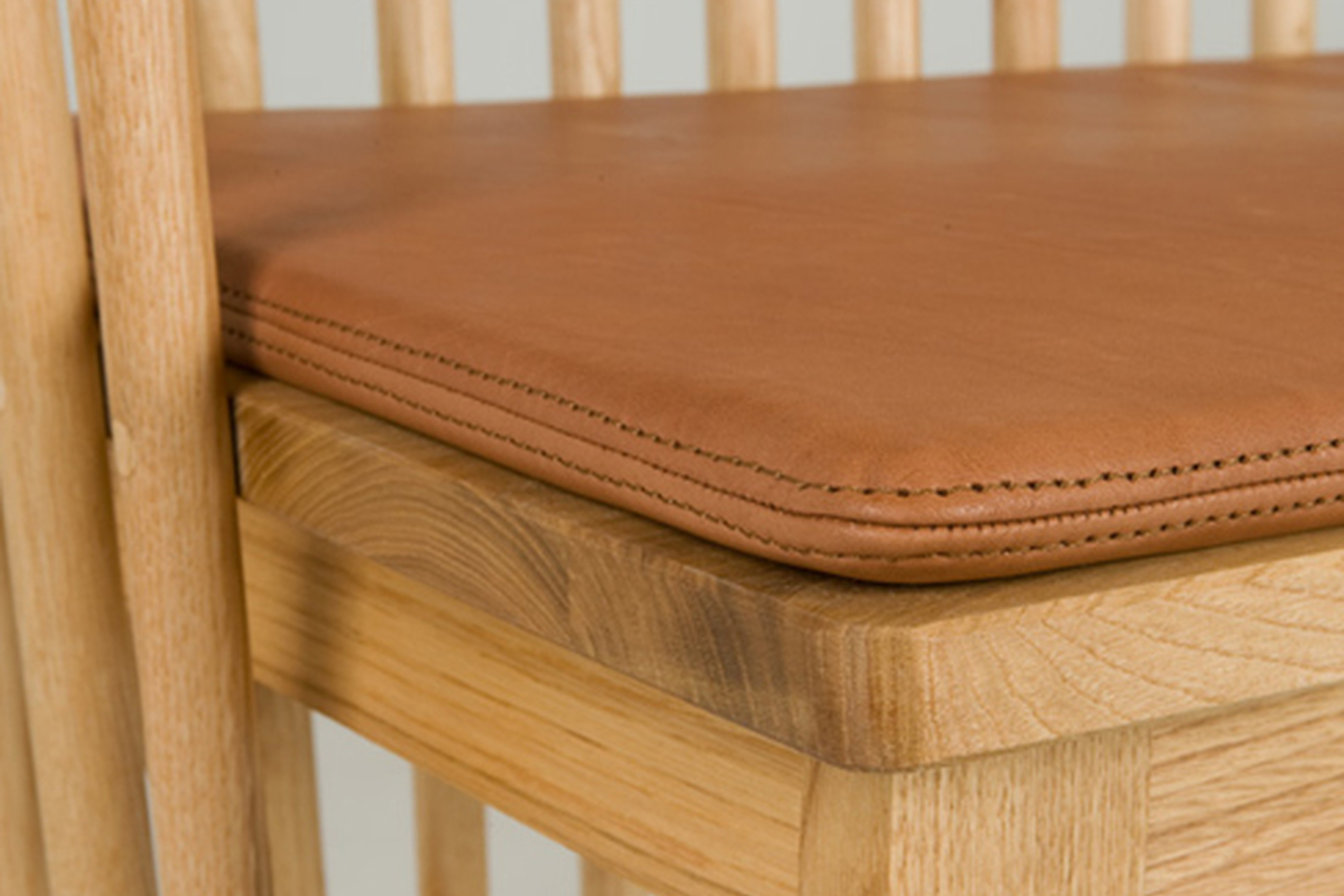 447 Leather seat pad