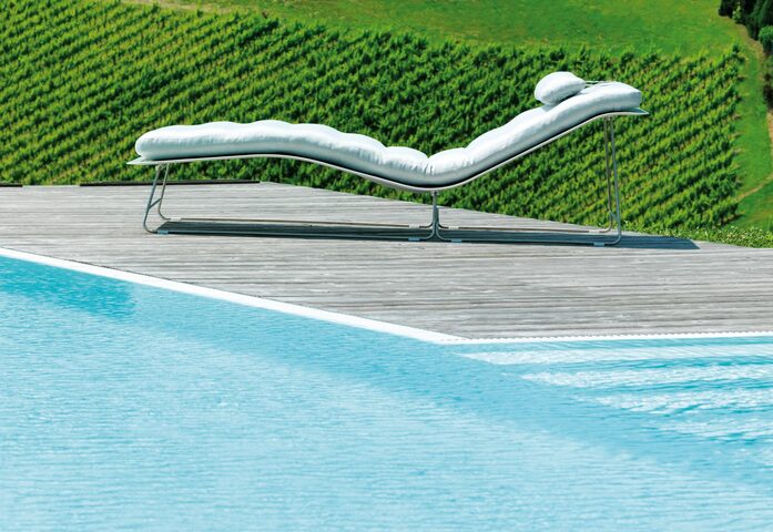 Slim Relax Sunlounger 3