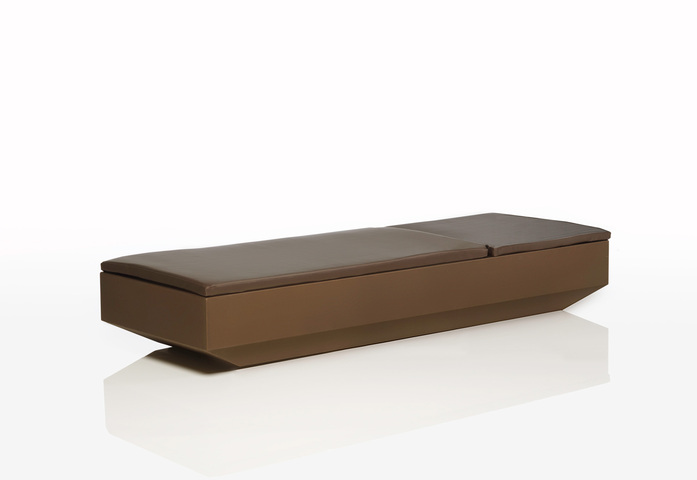 Vela Chaise Lounge 2