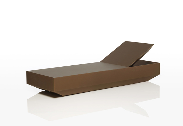 Vela Chaise Lounge 3