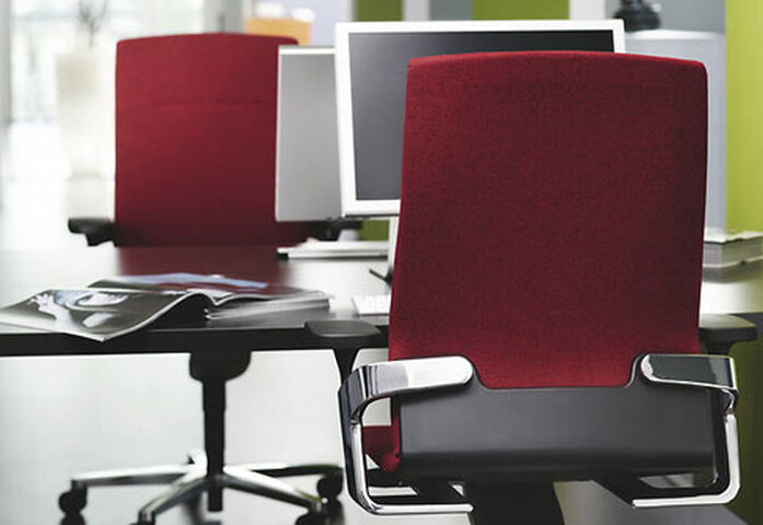 On Swivel Chair 17121 With Medium Back Rest 3